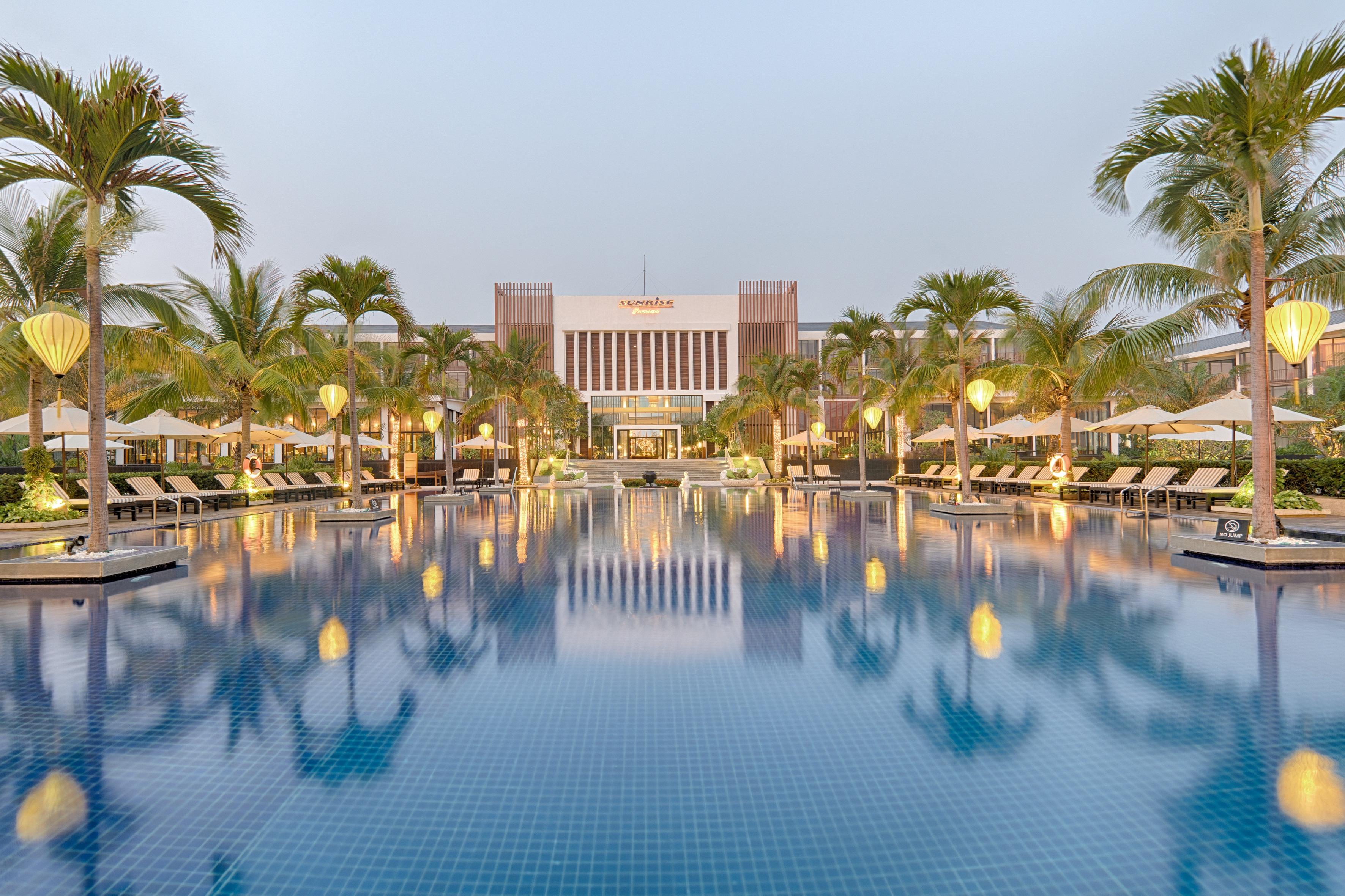 Sunrise Premium Resort & Spa Hội An Buitenkant foto